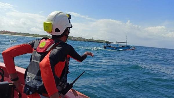 ABK Kapal Sinar Agung Lestari Jatuh di Laut Bali, Basarnas Gelar Operasi Pencarian