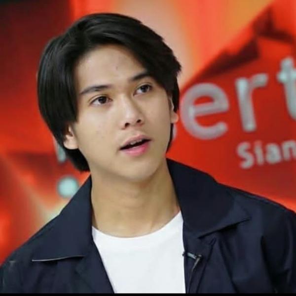 Screenshot 20220919 064732 Instagram Artis dengan rambut gondrong. (Foto: instagram)