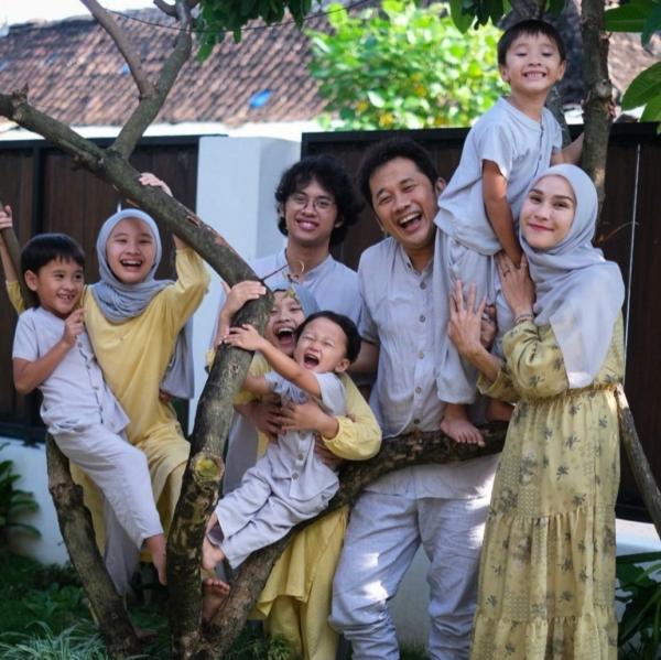 Artis Punya Anak Banyak. (Foto: instagram)
