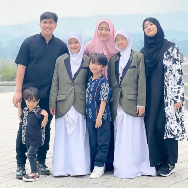 Screenshot 20220919 073128 Instagram Artis Punya Anak Banyak. (Foto: instagram)