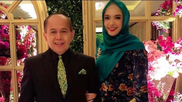 Artis Cantik Menikah dengan Pria Lebih Tua. (Foto: Instagram)