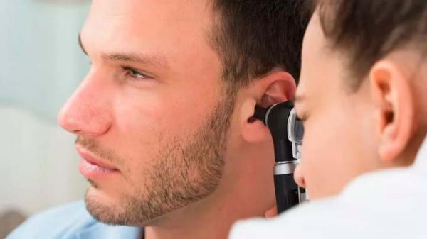 5 Cara Mengobati Telinga Keluar Cairan seperti Ingus  