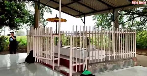 Kondisi makan kuno di Jombang yang dijaga sepasang ular hitam. (Foto: YouTube/Kuno Brono)