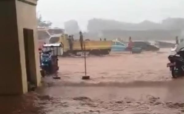 Puskesmas Rawa Buntu Serpong Kebanjiran akibat Hujan Deras, 1 Pasien Dievakuasi