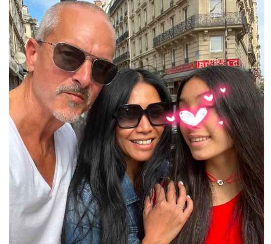 Artis Sembunyikan Wajah Anak Setelah Lahir. (Foto: Instagram)