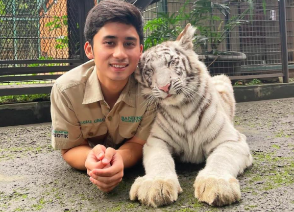 Artis Punya Kebun Binatang Pribadi. (Foto: Instagram)
