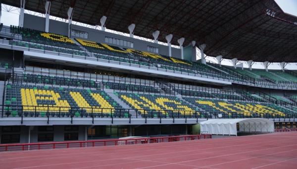 DPRD Surabaya Kritik Rumput Stadion GBT Belum Berstandar FIFA, Kontraktor Disorot
