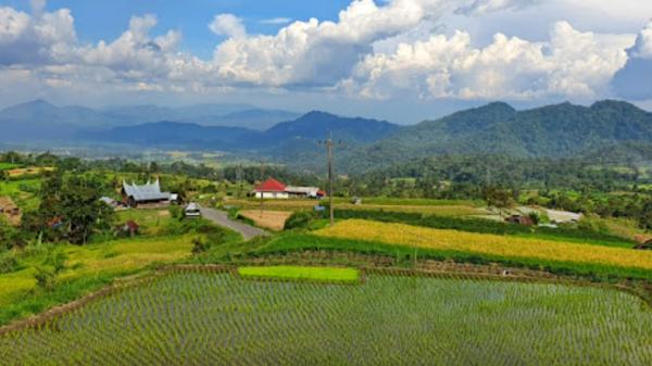 Desa Terindah di Indonesia Terbaru 2022 Desa Terindah di Indonesia Terbaru 2022, Desa Wisata Pariangan Tanah Datar (Google Photo/Dinda Ciwita)