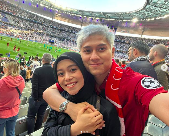 Momen kemesraan Lesti Kejora dan Rizky Billar. (Foto: Instagram)