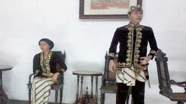Pakaian adat menak Sunda. (FOTO: ISTIMEWA)