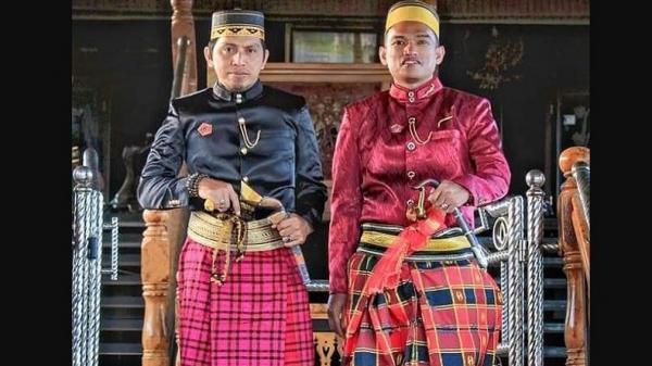 pakaian adat Sulawesi Selatan untuk laki-laki Keunikan pakaian adat Sulawesi Selatan untuk laki-laki. (Foto : IG)