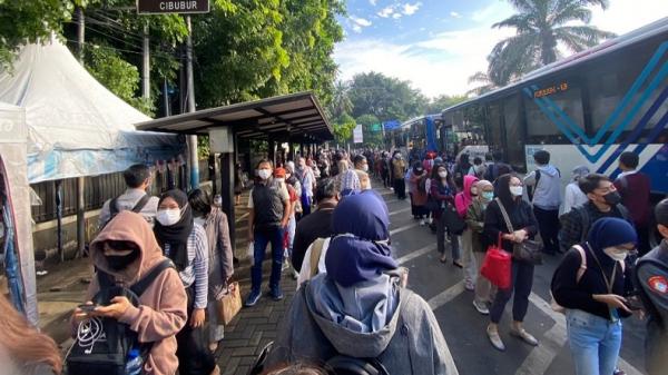 Ada Aksi Demo di Kawasan Patung Kuda, Transjakarta Alihkan Rute