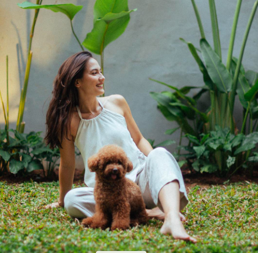 Screen Shot 2022 10 07 At 06 25 55 Artis Cantik Memelihara Anjing. (Foto: Instagram)