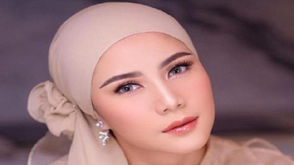 Artis Cantik Asal Banjarmasin, Cynthia Ramlan (Foto: Instagram/Cynthia Ramlan)