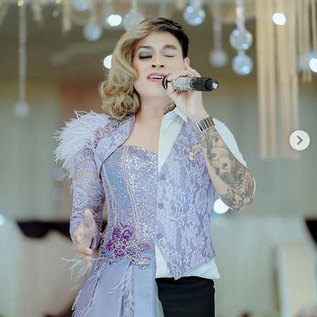 Hudson Hudson Prananjaya atau dikenal sebagai Hudson Penyanyi 2 Wajah jebolan ajang Indonesia Mencari Bakat. (Foto: Instagram @hudson_prananjaya)