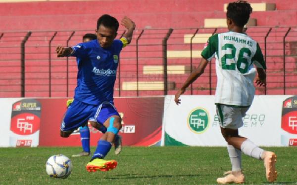 Profil Dan Biodata Robi Darwis Pemain Muda Persib Asal Cianjur