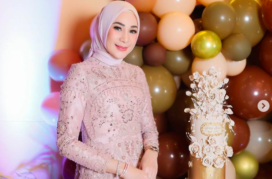 Screen Shot 2022 10 09 At 06 26 19 Artis Tersandung Kasus Hukum karena Konten di Media Sosial