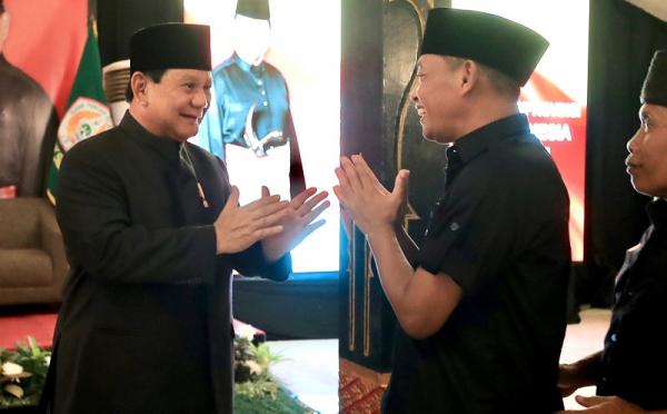 Prabowo Beri Pesan Kepada Pendekar Silat: Hormati Orang Tua Dan Bela ...