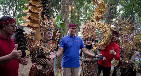 Kunjungi Kabupaten 1.001 Air Terjun, Sandiaga Uno Resmikan Taman Rekreasi The Carnival di Nganjuk Jatim