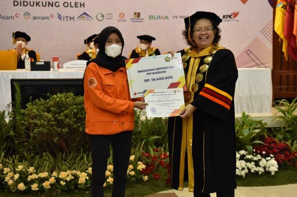 PEP Bandung sukses meluluskan angkatan pertama. (Foto: dok. PEP Bandung)