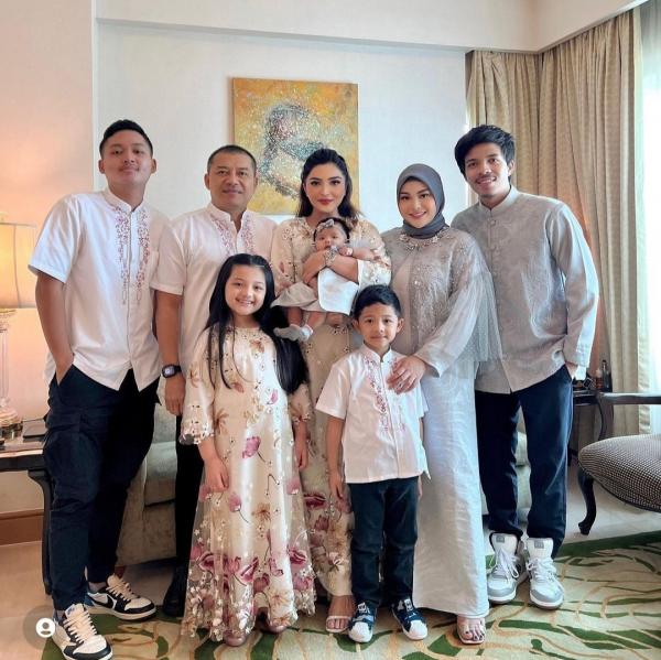 Screenshot 20221013 065314 Instagram Artis Dikenal Baik dengan Anak Tiri. (Foto: instagram)