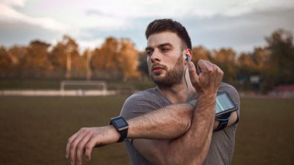Cara menurunkan berat badan tanpa diet, olahraga rutin (Foto: Getty Images)