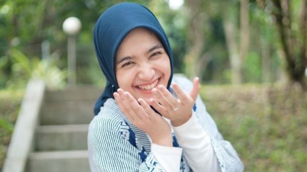 Artis cantik yang pernah diisukan dekat dengan Rizky Billar, Cut Syifa (Instagram)