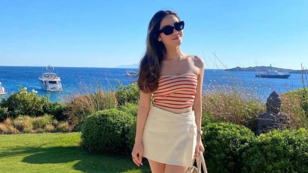 Artis cantik yang pernah diisukan dekat dengan Rizky Billar, Syahra Larez (Instagram)