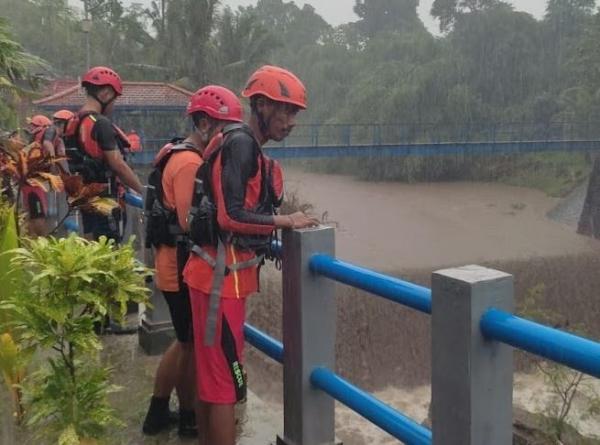 Jatuh ke Sungai Ayung, Pegawai PDAM Denpasar Ditemukan Tewas di Pinggir Pantai