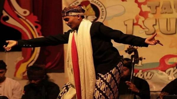 Tarwangsa Tarawangsa merupakan salah satu jenis kebudayaan Jawa Barat yang hampir punah. (Foto: Instagram/tarawangsa_pusakakaramat)