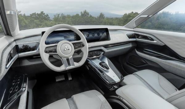 Mitsubishi XFC Concept 2