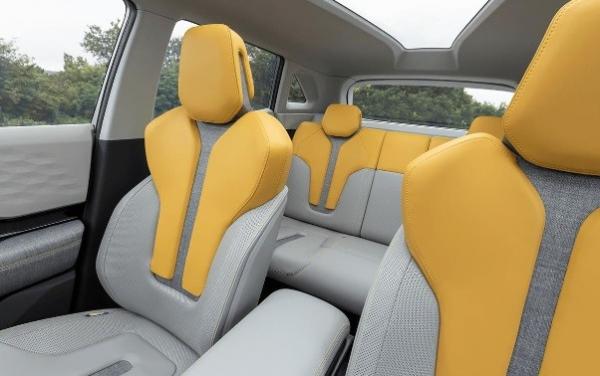 Mitsubishi XFC Concept 3