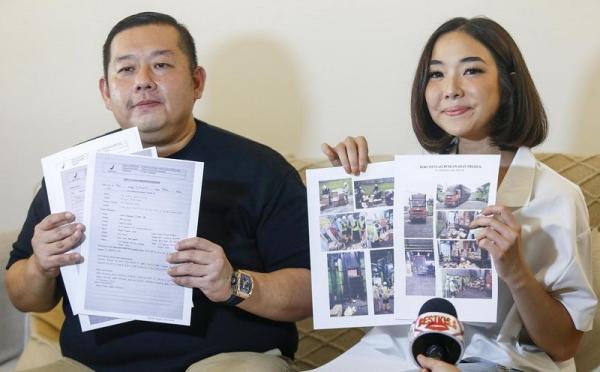 CEO dari PT Tjindatama Mulia, Teddy Tjhin (kiri), yang meproduksi kosmetik dan skincare Madame Gie bersama Gisella Anastasi.