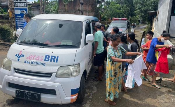 BRI berikan bantuan tanggap bencane Banjir.