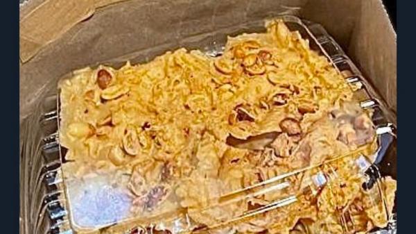 Foto peyek unggahan Prabowo (Twitter @prabowo)