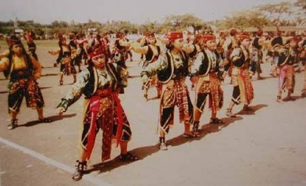 glipang tari glipang (foto: kemendikbud).
