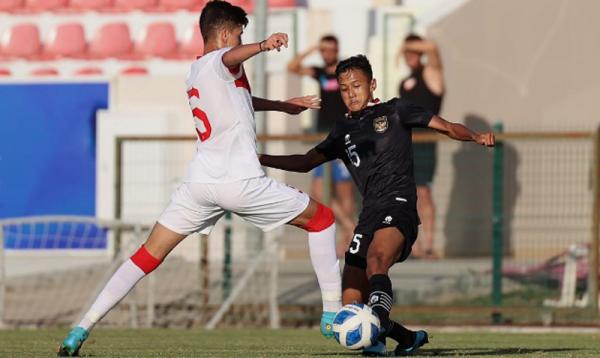 Dony Tri Pamungkas Gelandang Timnas Indonesia U-20 Dony Tri Pamungkas kecewa timnya kalah 1-2 dari Turki di Stadion manavgat Ataturk, Rabu (26/10/2022), malam WIB. (Foto: PSSI)