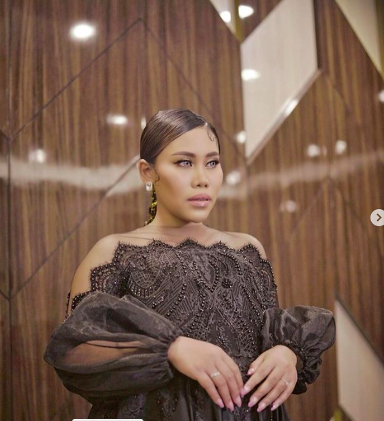 Artis Indonesia yang Pernah Merasakan Jadi Pembantu. (Foto: Instagram)