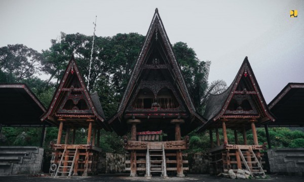 Potensi Unggulan Sumatera Utara di Bidang Pariwisata, Kampung Huta Siallagan Sebelum Direnovasi (Foto: Dok Kemeparekraf)