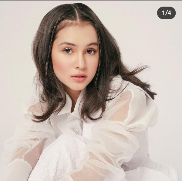 Artis Wanita Paling Laris. (Foto: instagram)