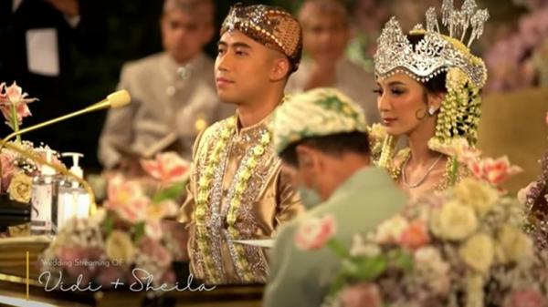 Artis dapat gelar Minang saat menikah, Vidi Aldian Artis dapat gelar Minang saat menikah, Vidi Aldiano (Instagram)