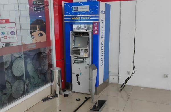 Nekat, Pencuri Bawa Kabur Mesin ATM Berisi Uang di Jalan Bantul