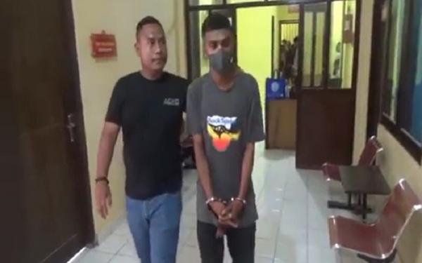 Pemuda inisial HSDP (25) ditangkap Polresta Kupang karena viral merusak warung. (Foto: Eman Suni)