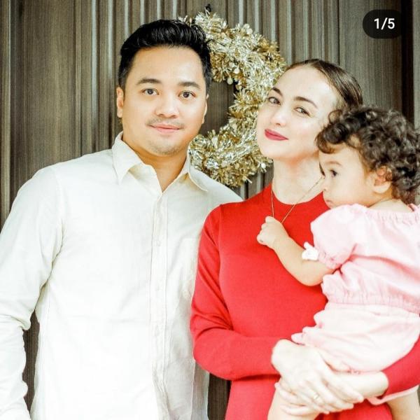 WhatsApp Image 2022 11 10 At 6 44 30 AM Deretan artis ganteng dijuluki suami setia. (Foto: Instagram)