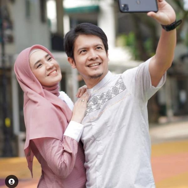 WhatsApp Image 2022 11 10 At 6 44 30 AM 1 Deretan artis ganteng dijuluki suami setia. (Foto: Instagram)