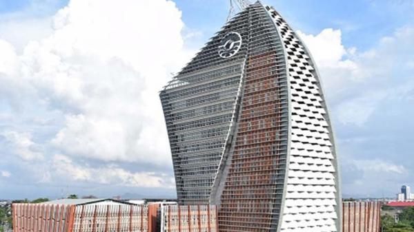 Menara Pinisi, Universitas Negeri Makassar Menara Pinisi, Universitas Negeri Makassar (Antara)