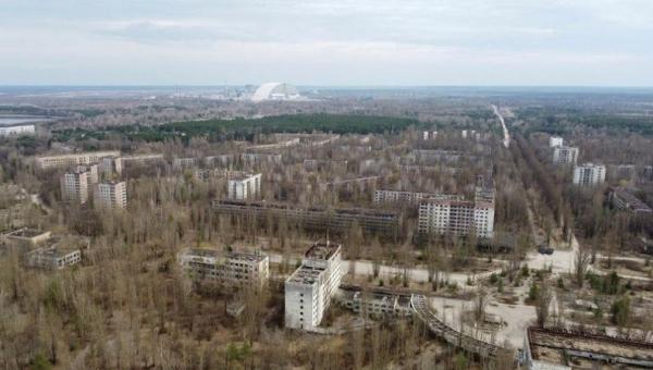 GA dan NA (dalam lingkaran merah), dua tersangka pembunuhan di Cibeureum batas Kota Bandung-Cimahi. (FOTO: iNews.id/AGUS WARSUDI)