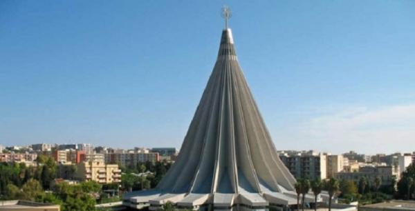 Gereja Santuario Madonna della Lacrime (Foto: Net/ist)