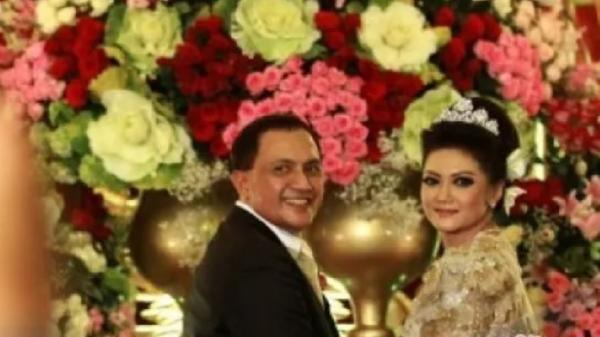 Artis Indonesia yang menikah dengan anggota TNI Polri, salah satunya Bella Saphira. (Foto: Antara).