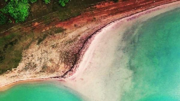 Pasir pantai berwarna unik di dunia, Kourou French Guiana (Foto: Instagram/Izzy Lana)
